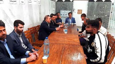  مسئولان قضایی بروجرد از زندان مرکزی این شهرستان بازدید کردند/ به ۲ مددجو مرخصی پایان حبس اعطا شد