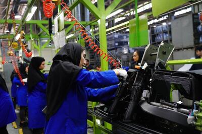  زیان انباشه ایران خودرو چگونه جبران می‌شود؟ / خودرو‌های ایران خودرو از ۸ هزار دلار به ۱۴ هزار دلار رسیده‌اند