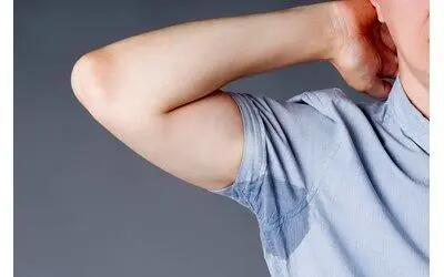  ۵ روش طبیعی برای کاهش تعریق زیر بغل