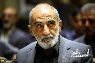  حمله حسین شریعتمداری به پزشکیان به روش تکراری خودش: مشاورانت نفوذی و جاسوس اند