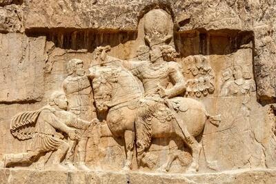  والرین، امپراتور روم که بود و چه سرنوشتی داشت؟