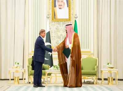  ناتوی غرب آسیا با پیمان دفاعی مشترک عربستان و پاکستان/ آیا ایران به این توافق می‌پیوندد؟