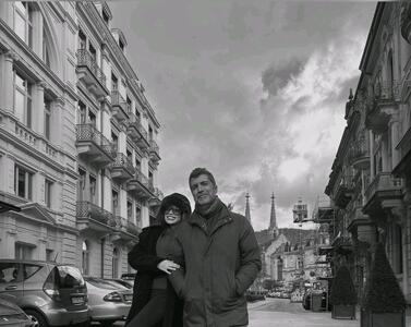  عکس: قاب عاشقانه اوزجان دنیز با زن ایرانی‌اش در ترکیه