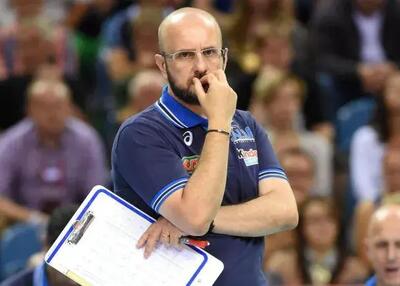  مرد مشهور والیبال برای چند روز سرمربی فلسطین شد