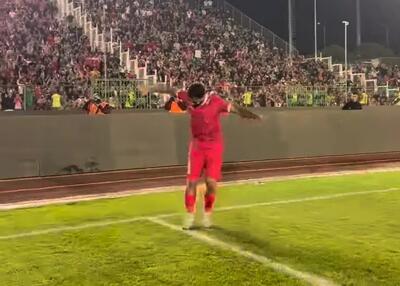  شادی خاص کنعانی مقابل سکوهای پرسپولیس