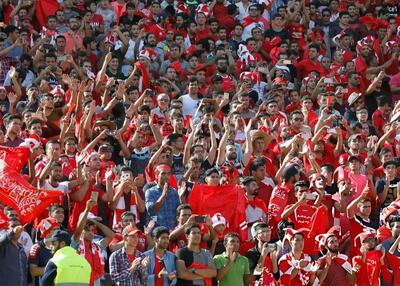  جنجال پرسپولیس-استقلال: در اروپا با شعارهای توهین‌آمیز چه می‌کنند؟