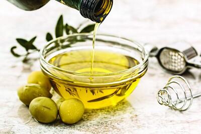  مقابله با برفک یخچال با روغن زیتون