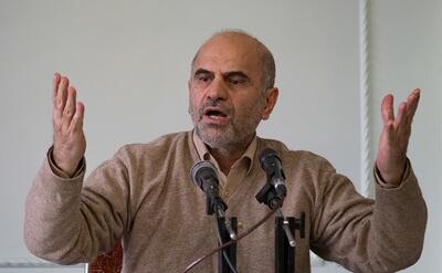  فرشاد مومنی: با تاسیس بانک‌های خصوصی نرخ رشد نقدینگی ده‌هزار درصد شد!