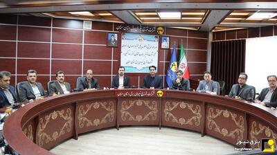  بازدید مدیرکل دفتر مهندسی و راهبری شبکه توانیر از توزیع برق سمنان