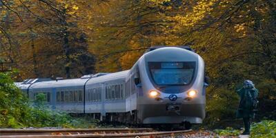  دومین قطار گردشگری «مثلث طلایی» وارد ایستگاه راه‌آهن اصفهان شد