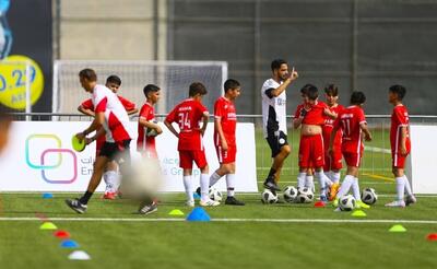  درخشش آکادمی فوتبال اسپارک در تورنمنت بین‌المللی امارات؛ پیروزی تیم ایرانی مقابل پاری‌سن‌ژرمن و بارسلونا 