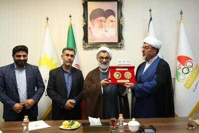 بازدید حجت‌الاسلام حسنخانی و حجت‌الاسلام خسروپناه از فدراسیون ورزش‌های روستایی، عشایری و بازی‌های بومی محلی