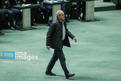  پزشکیان و عارف به مجلس می‌روند