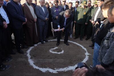  استاندار آذربایجان‌غربی: هدف ما ایجاد فرصت‌های برابر آموزشی برای همه دانش‌آموزان استان است. 