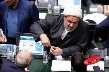  حمله مجدد رسایی به عارف با طرح یک ادعا؛ پیشنهاد لغو تابعیت فرزندش را دادم اما نپذیرفت و ناراحت شد/ مراکز امنیتی تابعیت فرزند آقای عارف را تایید کردند - کلبه سرگرمی