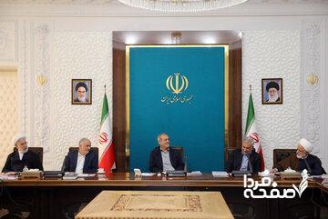  پزشکیان: مصداق ضرب‌المثل «سنگ بزرگ علامت نزدن است» را باور دارم/ ماموریت‌های دستگاه‌ها دراجرای قانون با اولویت و زمان‌بندی ابلاغ شود