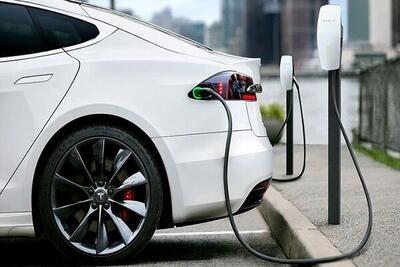  عقب گرد خودرو‌های برقی در آمریکا