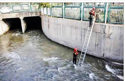  ۹ سال انتظار؛ زنی که سیلاب برد و قانون پس نداد