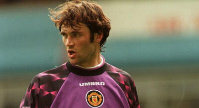  آشنایی با ریموند فن در گو، ذخیره مطمئن منچستر یونایتد؛ از ثبات در ویتسه تا خداحافظی در 44 سالگی