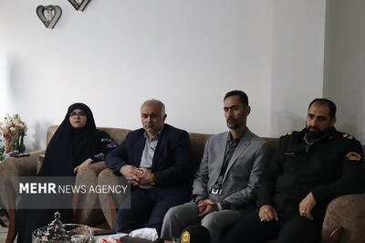  عکس/ ورود تیم نظارتی به مدرسه غیرانتفاعی خمام پس از وقوع درگیری دانش‌آموزی