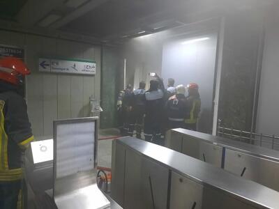  حادثه در قطار شهری مشهد؛ دود در ایستگاه شریعتی تحت کنترل است