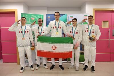  پاداش اولین طلایی کاروان ایران پرداخت شد/ تقدیر از تیم چهارنفره شنا