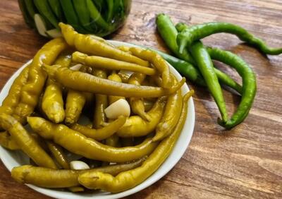  طرز تهیه ترشی فلفل سبز + نکات مهم