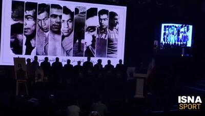  کمک به کودکان اوتیسم با حراج لباس تیم ملی کشتی+ فیلم