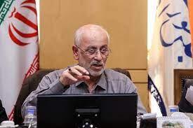  این که کالاها را ماه‌ها در گمرک معطل نگه می‌دارند، ربطی به دولت آمریکا و اسنپ بک دارد؟/ وزرای دولت مدام مشکلات را بهم پاسکاری می‌کنند
