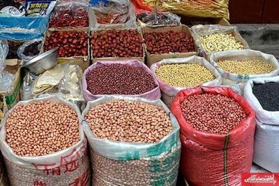  قیمت حبوبات به شدت سقوط کرد / کاهش ۱۰۰ هزار تومانی قیمت لوبیا چیتی در آبان ۱۴۰۴ +جدول