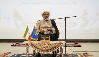  امام جمعه بوشهر:مقاومت تاریخی دشتستان الگویی ماندگار برای نسل‌های امروز است