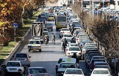  مدیرعامل شرکت توسعه ارتباطات ترافیکی شهرداری مشهد: ۴۰ خودرو برای هر فضای پارک وجود دارد
