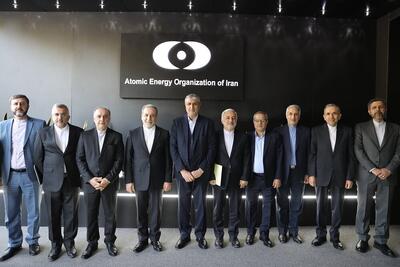  دیدار عراقچی با مدیران ارشد صنعت هسته‌ای