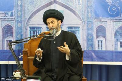  واکنش امام جمعه اردبیل به بی احترامی های اپوزیسیون به تصاویر رهبری + عکس