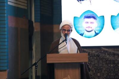  نماینده ولی فقیه در سپاه: جنگ ۱۲ روزه ضربه ای به استبکار زد که حتی در دوران دفاع مقدس هم سابقه ندارد/ مردم برای دفاع از نظام به عرصه آمدند