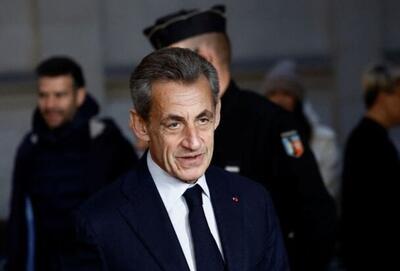  سارکوزی از زندان آزاد شد