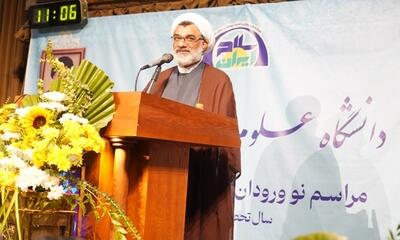  خسروپناه: پزشکی باید با علم، اخلاق و معنویت همراه باشد تا سلامت جامعه ارتقا یابد