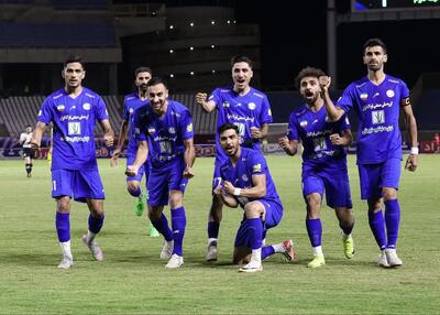  آبی‌پوشان لیگ بازی کردند، وقت اعتصاب است!
