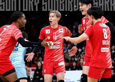  غول ژاپنی با دو ستاره‌اش غیرقابل مهار است