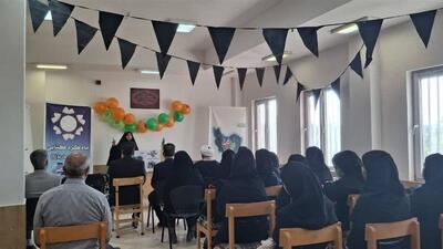  کتابخانه  آدینه  چهارباغ میزبان نخستین ویژه‌برنامه  ماه‌گرد کتاب  شد