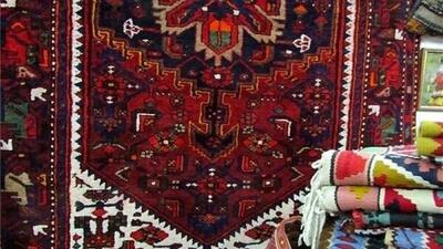  معاون امور بازرگانی ادارە صمت استان: ۹۰ هزار بافندە فعال فرش در کردستان فاقد بیمە هستند