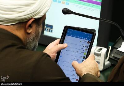 عکس / تبلت رسایی سوژه رسانه‌ها