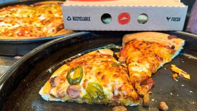  پیتزای نامحدود 60 هزار تومانی / رونق غذافروشی‌های ناسالم / هرچه بادا باد