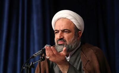  محتوای چت‌های حمید رسایی شکار دوربین ها شد | عکس