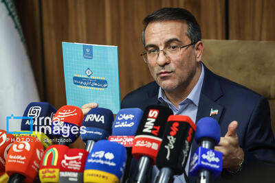  نگاه جزیره‌ای مانع تحقق دولت هوشمند است/ برخی دستگاهها ۶۰ پایگاه داده دارند