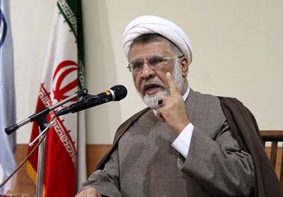  اینکه عده‌ای بنشینند و با پرونده‌سازی افراد را دستگیر کنند، سودی برای کشور ندارد/ جای منتقد زندان نیست، در صدا و سیماست