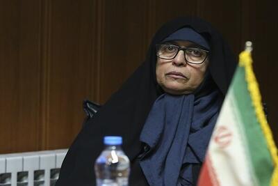  فرهادی زاد تماشاگر بازی والیبال بانوان شد - پارس فوتبال