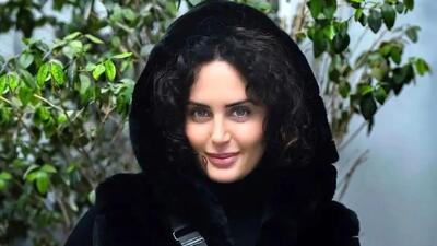  الناز شاکردوست با لباس مجلل و آرایشی رنگارنگ خبرساز شد! / از گریم مردانه تا لباس قرون وسطایی!