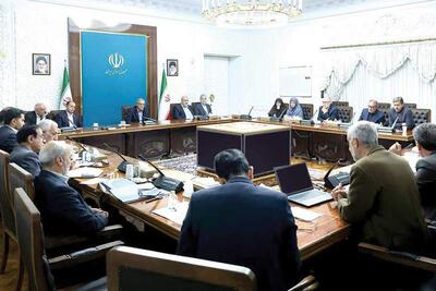  استفاده از نخبگان ارکان اصلی تصمیم‌سازی در مدیریت چالش آب است | سیاست روز