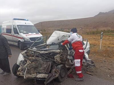  برخورد پراید با وانت در جاده برزک کاشان دو کشته و یک مصدوم برجا گذاشت